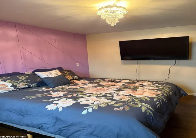 Photo 4 of Single family home for sale at 20900 Bayside St, Saint Clair Shores, MI 48081 | MLS# 50199501 | Listing updated on 2026-08-10