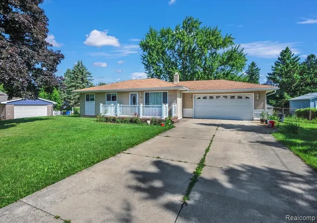 Homes for sale in Auburn Hills, MI | 2141 Willot Rd, Auburn Hills, MI 48326 | MLS# 61009623