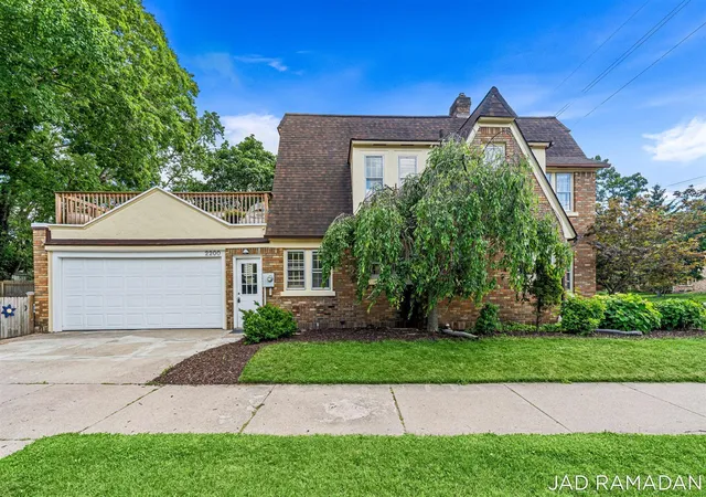 2nd image of 2200 College Ave, Grand Rapids, MI 49507 | MLS# 70541713