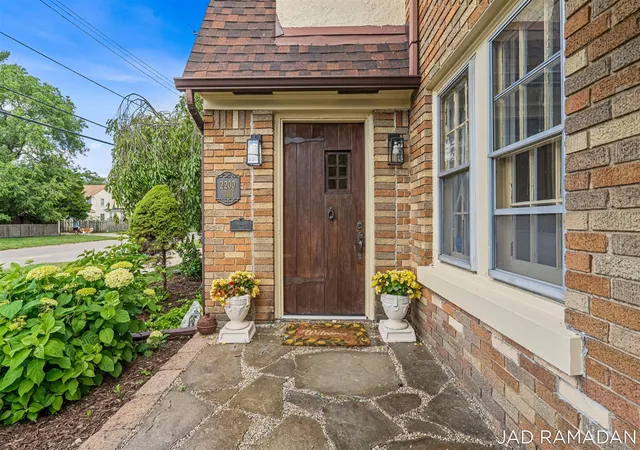 5th image of 2200 College Ave, Grand Rapids, MI 49507 | MLS# 70541713