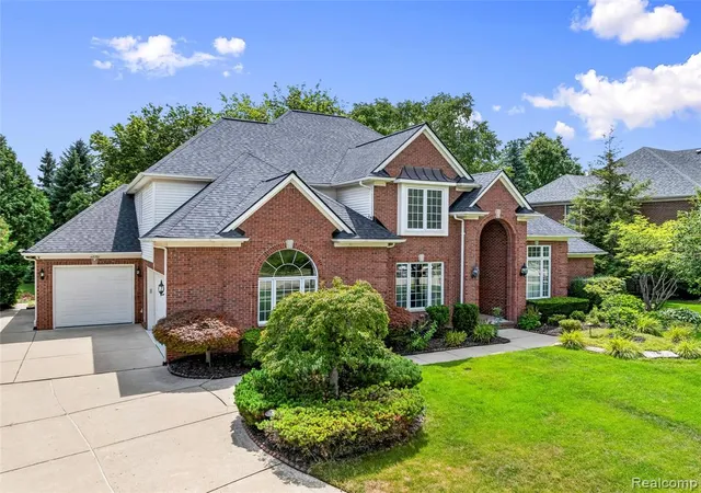 2nd image of 6725 Michael Dr, Troy, MI 48098 | MLS# 61019958