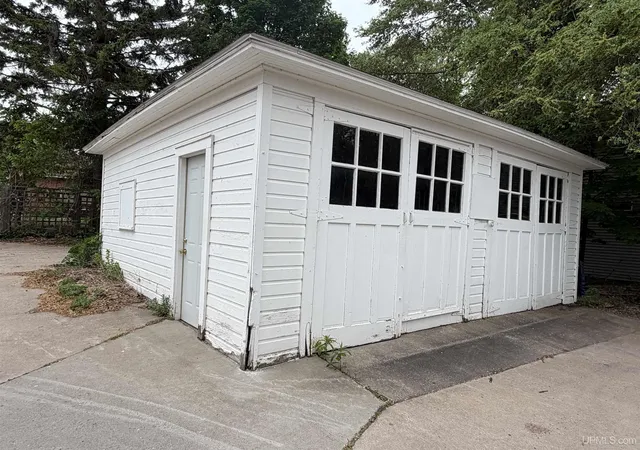 Homes for sale in Marquette, MI | 323 325 N Front St, Marquette, MI 49855 | MLS# 50167159