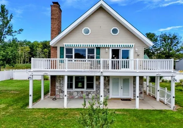 Photo 2 of Single family home for sale at 2414 Lola Ln, Au Gres, MI 48703 | MLS# 80053979 | Listing updated on 2026-08-14