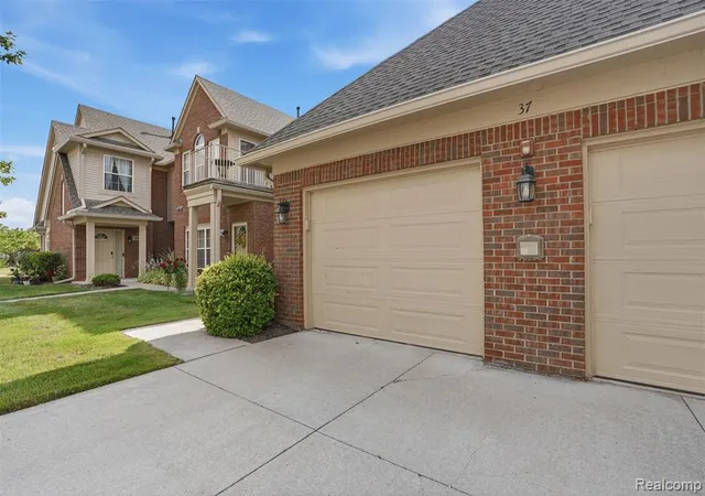 Photo 3 of Condo for sale at 4016 Cornerstone Dr, Canton, MI 48188 7910 | MLS# 61014289 | Listing updated on 2026-09-17