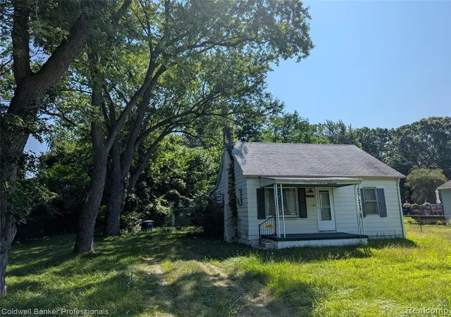 Homes for sale in Westland, MI | 1750 N Hix Rd, Westland, MI 48185 | MLS# 60927284
