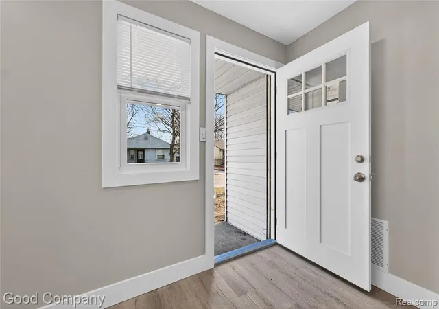 Homes for sale in Westland, MI | 34039 Cambria Ct, Westland, MI 48186 | MLS# 61008691