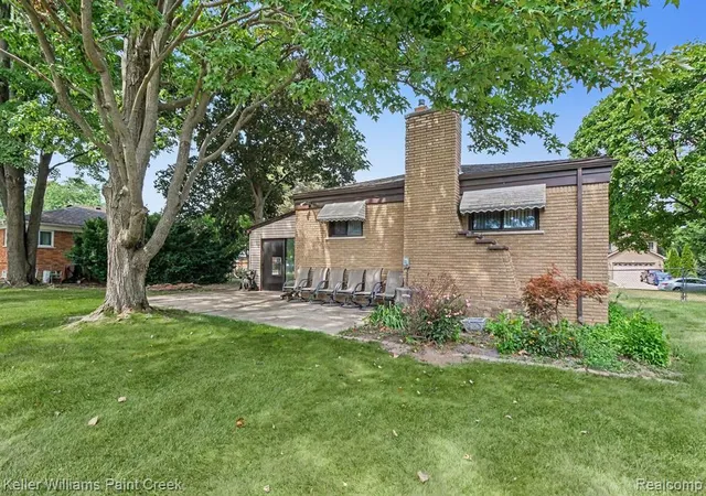 28th image of 2490 Chesley Dr, Sterling Heights, MI 48310 4827 | MLS# 61023965