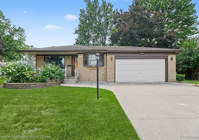 2nd image of 2490 Chesley Dr, Sterling Heights, MI 48310 4827 | MLS# 61023965