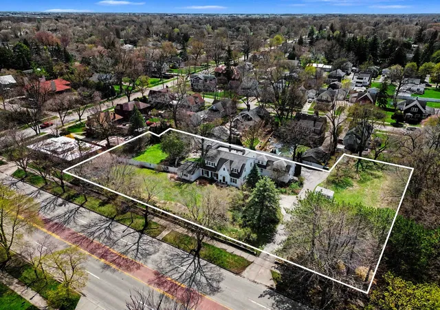3rd image of 2160 Center Ave, Bay City, MI 48708 | MLS# 50204893