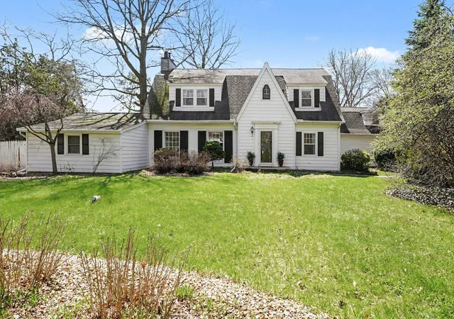 4th image of 2160 Center Ave, Bay City, MI 48708 | MLS# 50204893