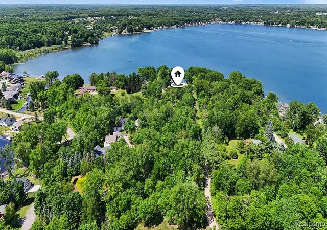 30th image of 3931 S Shore Dr, Lapeer, MI 48446 9609 | MLS# 61000731