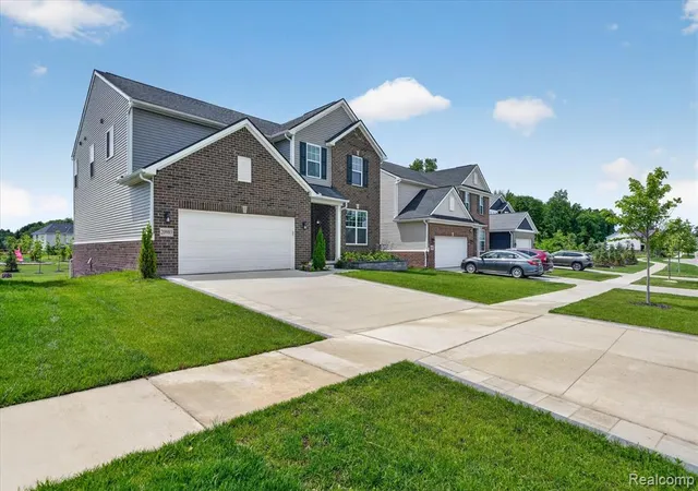 2nd image of 20983 Calabrese Dr, South Lyon, MI 48178 7128 | MLS# 61007531