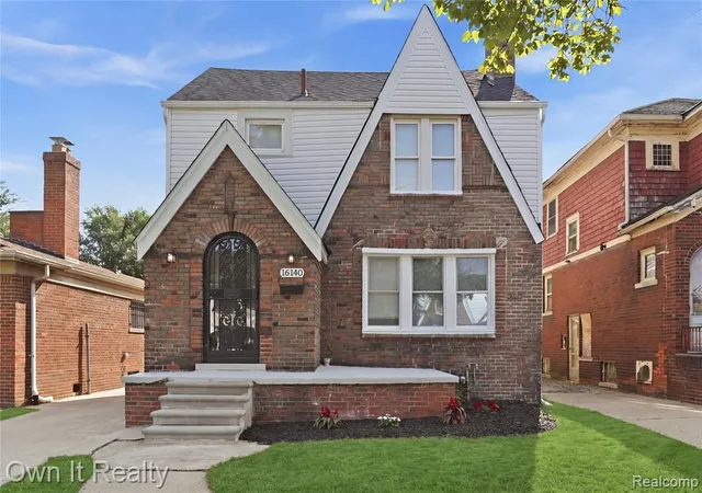 Photo 2 of Single family home for sale at 16140 Linwood St, Detroit, MI 48221 3123 | MLS# 61023175 | Listing updated on 2026-10-03