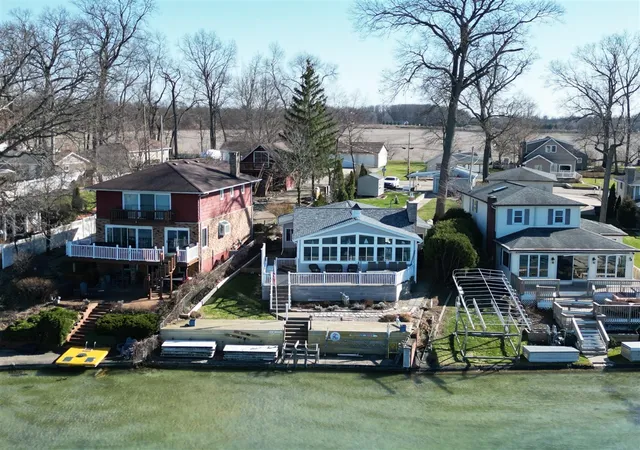 Homes for sale in Edwardsburg, MI | 23642 S Shore Dr, Edwardsburg, MI 49112 | MLS# 70519536
