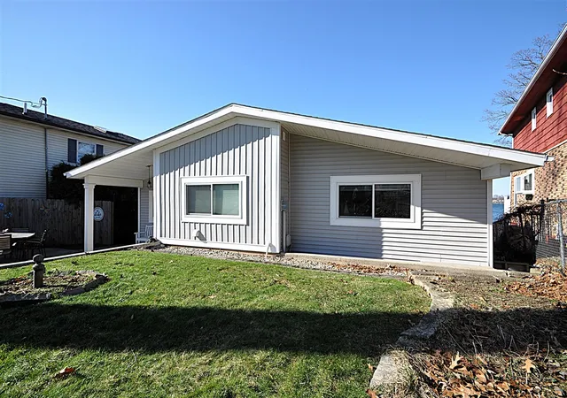 Homes for sale in Edwardsburg, MI | 23642 S Shore Dr, Edwardsburg, MI 49112 | MLS# 70519536