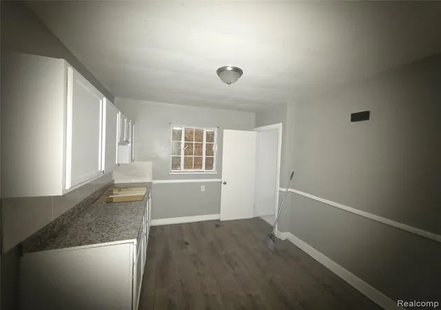 4th image of 13216 Terry St, Detroit, MI 48227 | MLS# 60970069