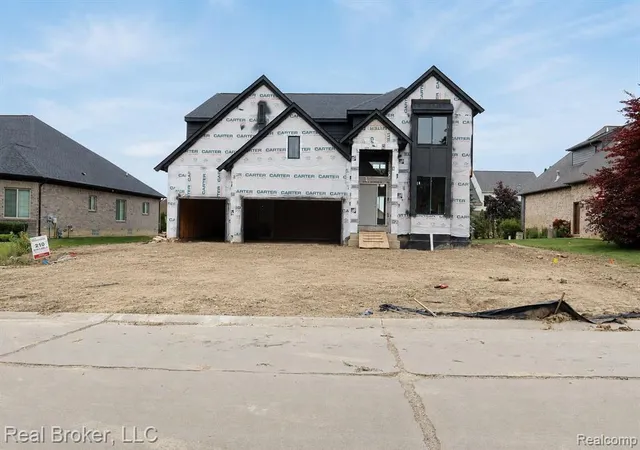 Homes for sale in New Baltimore, MI | 35704 Addison Dr, New Baltimore, MI 48047 | MLS# 60959371