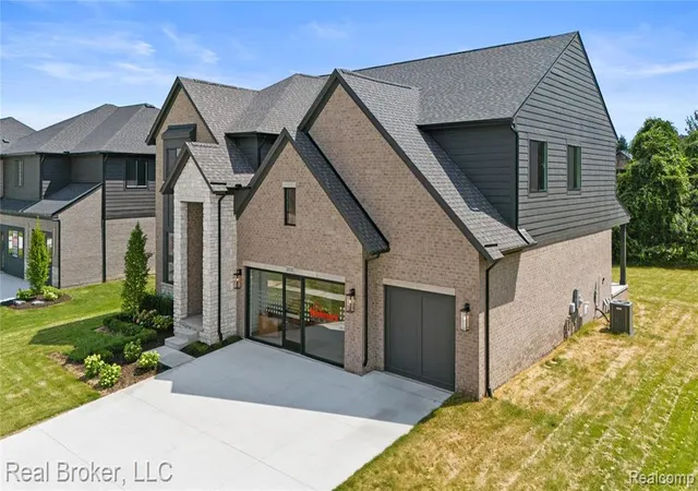 Homes for sale in New Baltimore, MI | 35704 Addison Dr, New Baltimore, MI 48047 | MLS# 60959371