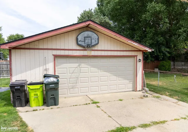 Photo 19 of Single family home for sale at 49234 Michelle Ann Dr, Chesterfield, MI 48051 | MLS# 50216961 | Listing updated on 2026-09-01