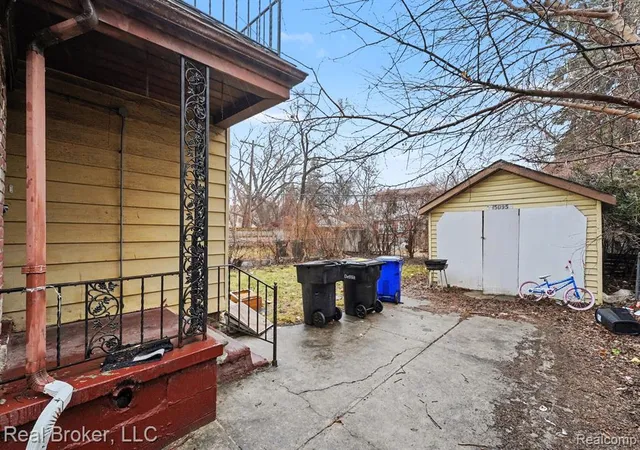 Homes for sale in Detroit, MI | 15095 Lesure St, Detroit, MI 48227 | MLS# 60974965