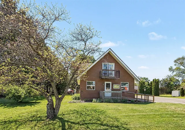 Homes for sale in Gobles, MI | 13434 M 40, Gobles, MI 49055 | MLS# 70533687