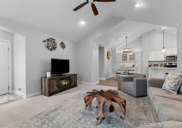 Listing Photo 3 - Condo for sale in building located at 1220 Waterwalk Dr, Holland, MI 49423