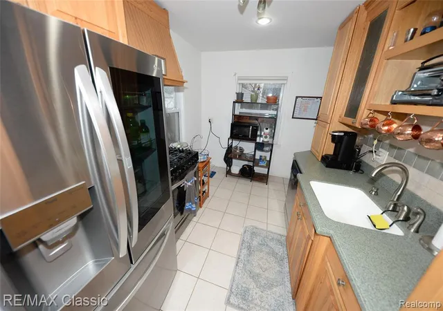 Homes for sale in Madison Heights, MI | 872 E Rowland Ave, Madison Heights, MI 48071 | MLS# 60975595