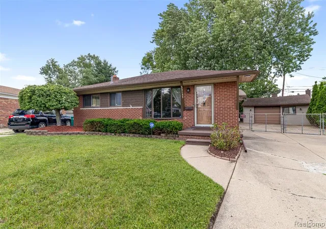 Homes for sale in Garden City, MI | 33135 Alvin St, Garden City, MI 48135 | MLS# 61004951