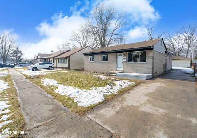 Photo 1 of Sale Pending at 29303 Elmwood St, Roseville, MI 48066 | MLS# 50199667 | Listing updated on 2026-03-09