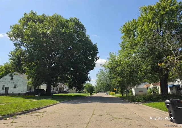 Photo 3 of Single family home for sale at 18500 Winthrop St, Detroit, MI 48235 2975 | MLS# 61024519 | Listing updated on 2026-08-27
