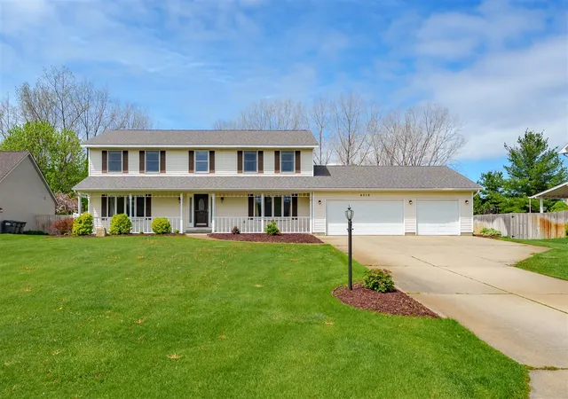 Homes for sale in Saint Joseph, MI | 4218 Courtney St, Saint Joseph, MI 49085 | MLS# 70531815