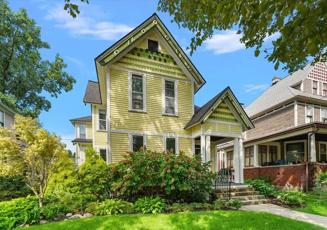 Photo 2 of Sale Pending at 265 Union Ave, Grand Rapids, MI 49503 | MLS# 70553917 | Listing updated on 2026-08-31