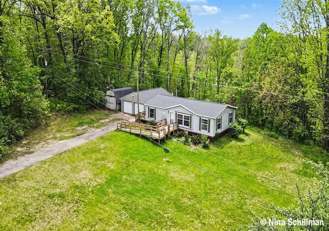 Homes for sale in Belding, MI | 12150 Woodland Park Dr, Belding, MI 48809 | MLS# 70533904