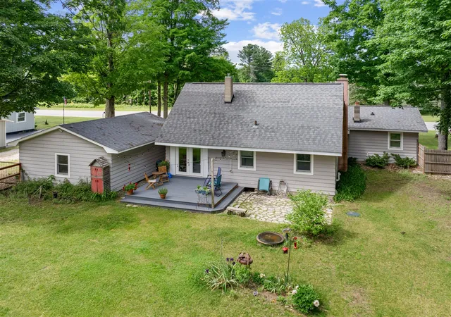 Homes for sale in Benzonia, MI | 9055 Homestead Rd, Benzonia, MI 49616 | MLS# 70540368