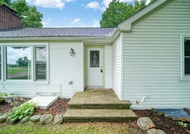 Photo 3 of Single family home for sale at 8470 Moscow Rd, Jerome, MI 49249 | MLS# 70482284 | Listing updated on 2025-10-16