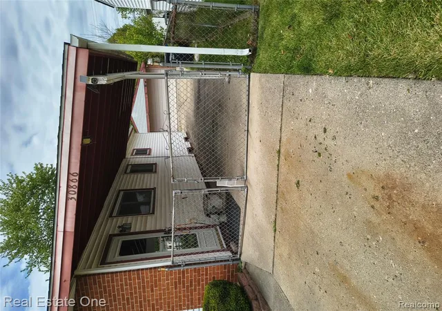 Homes for sale in Westland, MI | 30866 Middlebury St, Westland, MI 48186 | MLS# 61006804
