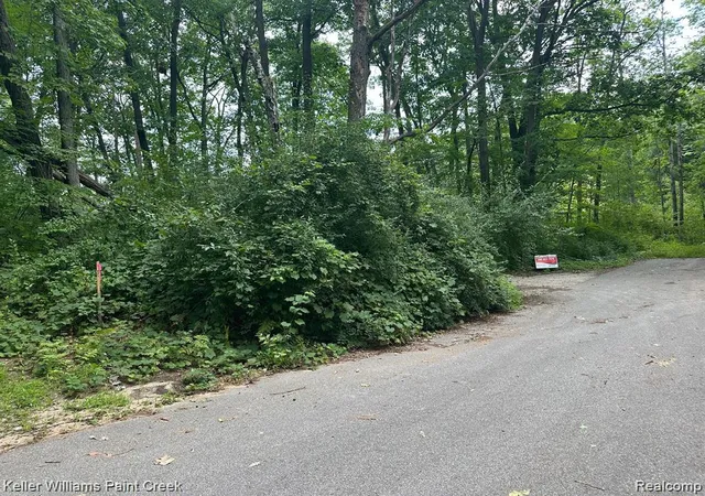Homes for sale in Harrison, MI | 933 Hammond Rd, Harrison, MI 48625 | MLS# 60995256