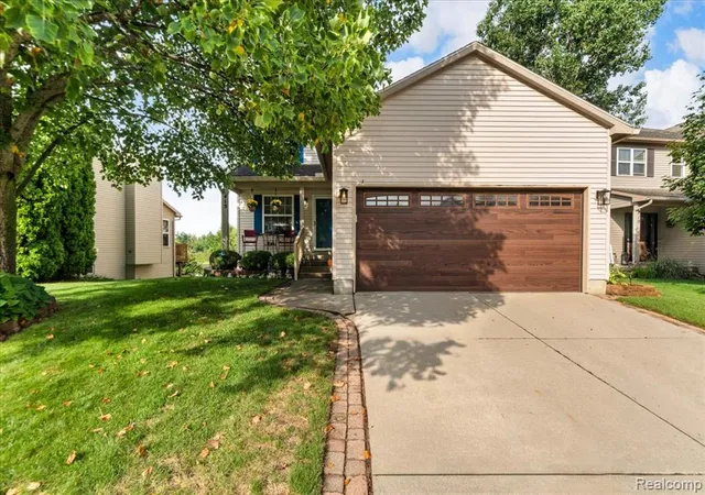 Photo 1 of Sale Pending at 415 Mill Pond Dr, Fenton, MI 48430 2335 | MLS# 61024767 | Listing updated on 2026-09-12