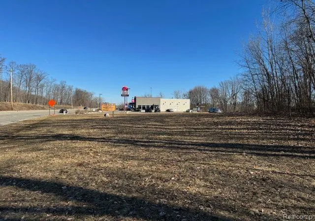 4th image of 000 Dunckel Rd, Lansing, MI 48910 | MLS# 60290943