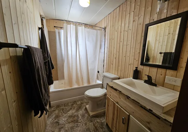 Photo 4 of Single family home for sale at 6644 Carpenter Rd, Harrison, MI 48625 | MLS# 50206993 | Listing updated on 2026-07-15