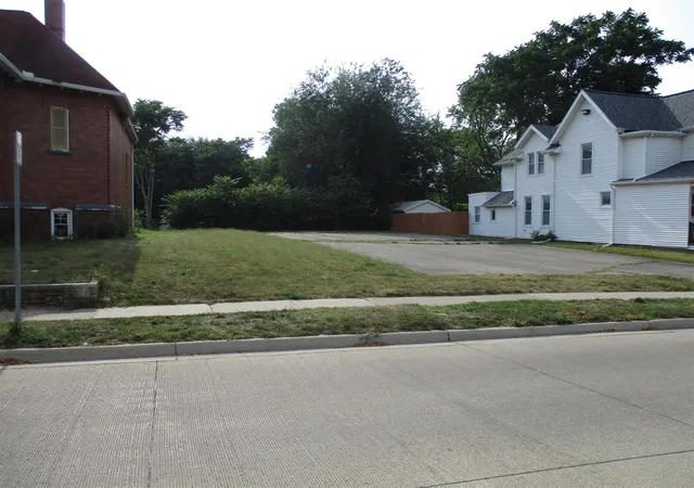 Photo 3 of Land for sale at 608 Greenwood Pl, Jackson, MI 49203 | MLS# 70550879 | Listing updated on 2026-08-07