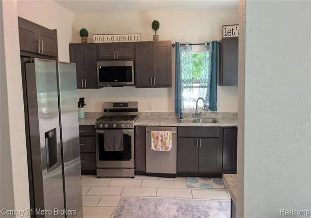 2nd image of 301 Mill St, Flushing, MI 48433 | MLS# 61004184