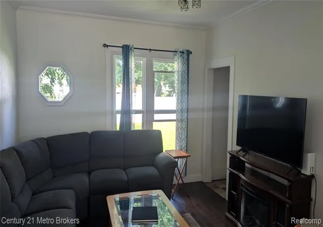 5th image of 301 Mill St, Flushing, MI 48433 | MLS# 61004184