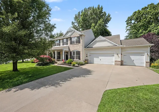 Homes for sale in Spring Lake, MI | 15359 Bayou Meadows Ct, Spring Lake, MI 49456 | MLS# 70541945