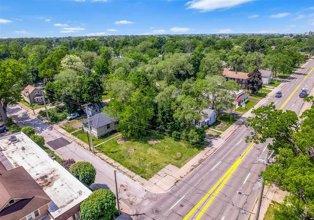 Photo 1 of Sale Pending at 719 E Apple Ave, Muskegon, MI 49442 | MLS# 70473789 | Listing updated on 2026-03-20