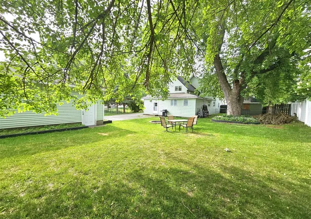 Homes for sale in Manistee, MI | 1212 24th St, Manistee, MI 49660 | MLS# 70537885