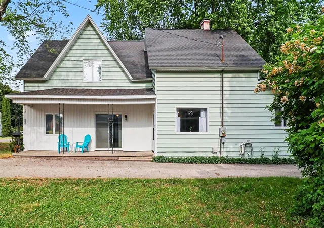 Homes for sale in Manistee, MI | 1212 24Th St, Manistee, MI 49660 | MLS# 70537885