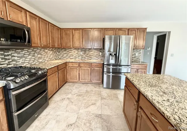 Photo 3 of Single family home for sale at 28948 Pinehurst Dr, Chesterfield, MI 48051 | MLS# 61021526 | Listing updated on 2026-09-01