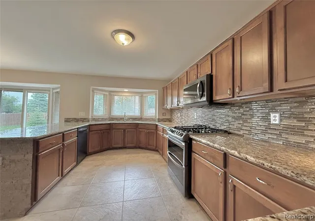 Photo 4 of Single family home for sale at 28948 Pinehurst Dr, Chesterfield, MI 48051 | MLS# 61021526 | Listing updated on 2026-09-01