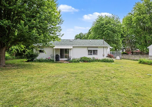 Homes for sale in Marshall, MI | 13991 15 Mile Rd, Marshall, MI 49068 | MLS# 70542517